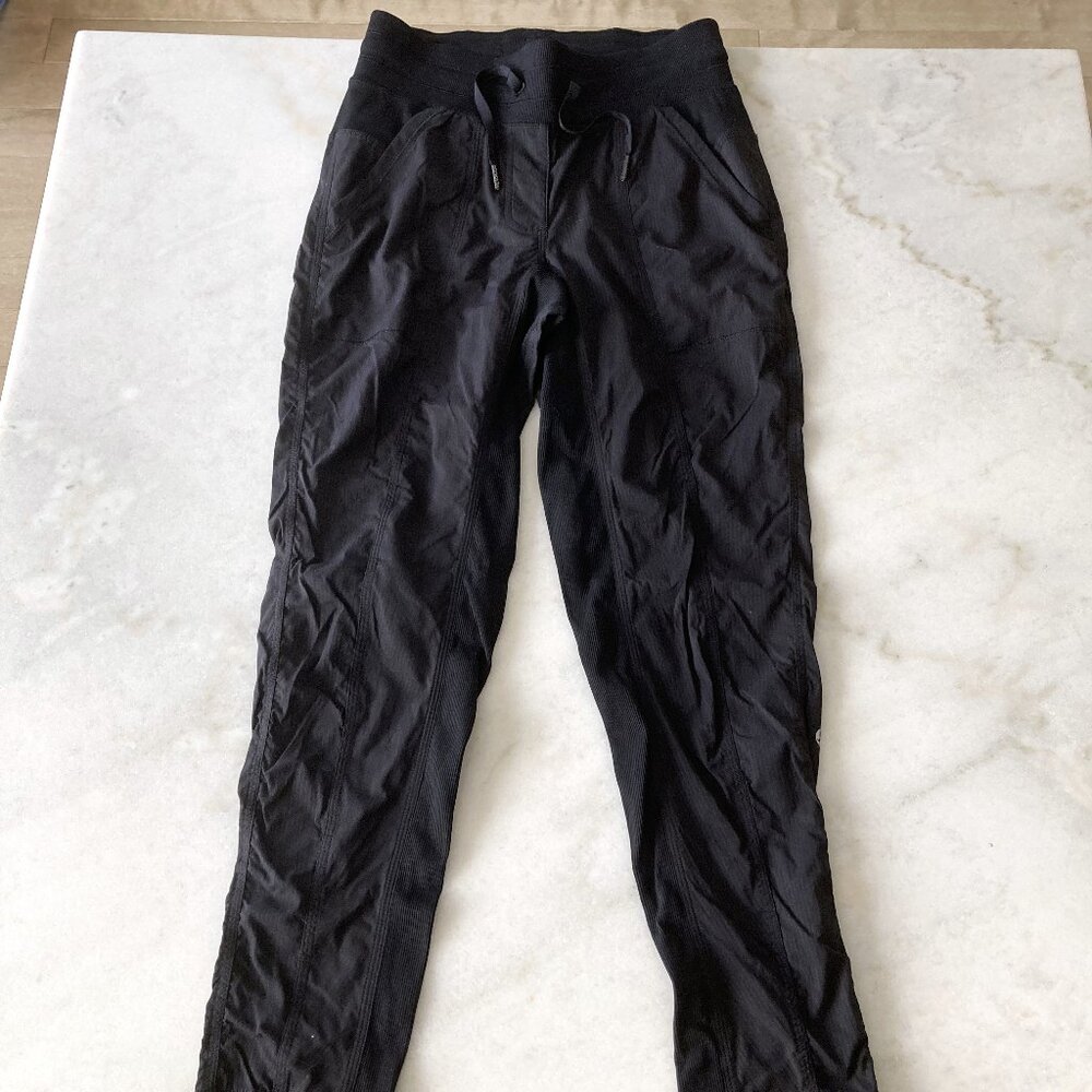 Like new! Lululemon Street to Studio Pant II (Black) pants (size 4)